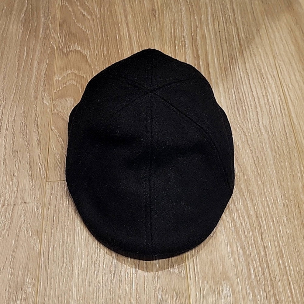 COPY - BLACK BOSTON SCALLY CAP COMPANY HAT wool/polyster blend- Size extra small